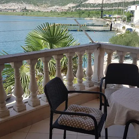 Apartments Damic Ploce  Exterior photo