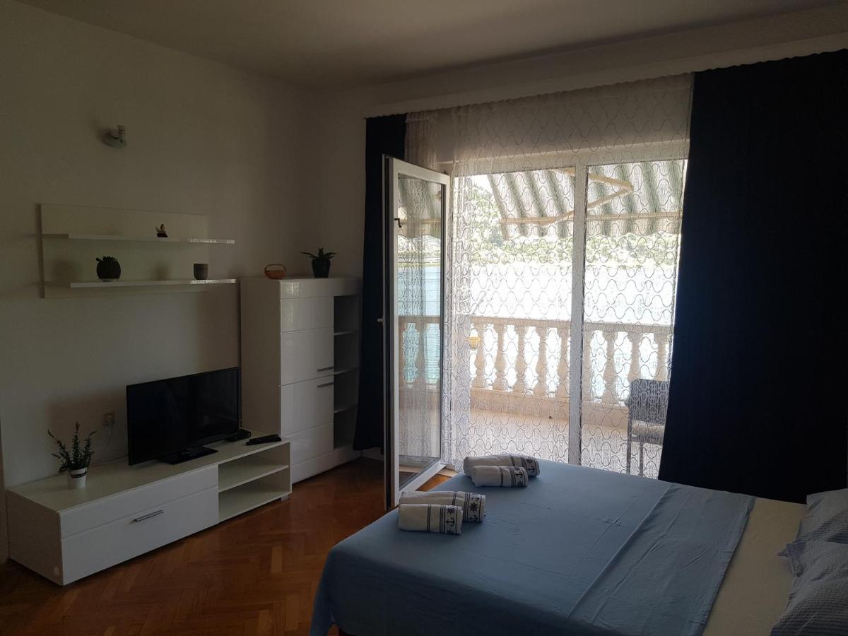 Damic Apartment *