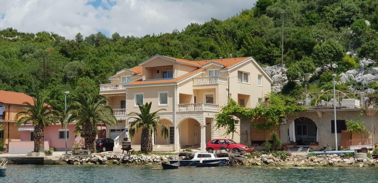 Damic Apartment